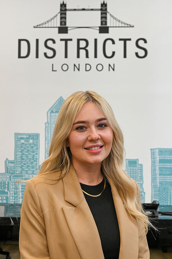 India Owen, Team Co-ordinator, Districts London Estate Agents